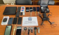 Συνελήφθησαν τέσσερα μέλη συμμορίας που έκανε διαρρήξεις σε Αττική και Χαλκίδα