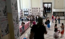 Διευκρινίσεις του Πανεπιστημίου Αθηνών για την επίθεση κουκουλοφόρων στη Νομική
