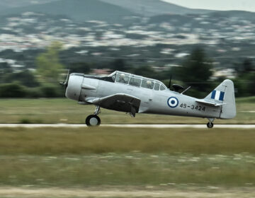 Τελετή ένταξης του αεροσκάφους T-6 HARVARD στην Πολεμική Αεροπορία – Εντυπωσιακές εικόνες