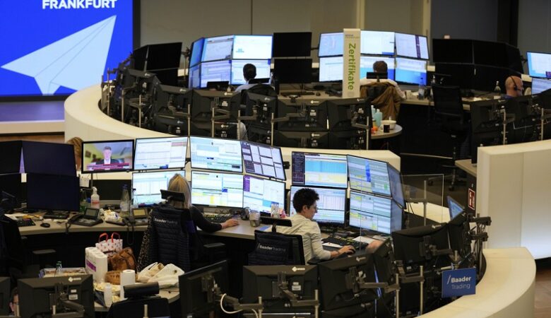 Σε πτώση τα ευρωπαϊκά χρηματιστήρια μετά την αποτυχία του Μερτς να εκλεγεί καγκελάριος
