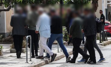 Αποκαλυπτικοί διάλογοι μελών του κυκλώματος που δρούσε στα κτηματολογικά γραφεία