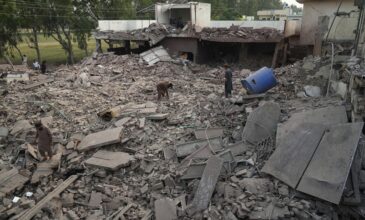 Η Ινδία υποστηρίζει ότι οι στόχοι των βομβαρδισμών της στο Πακιστάν ήταν «στρατόπεδα τρομοκρατών»