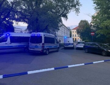 Φρίκη στην Βαρσοβία: Άνδρας αποκεφάλισε γυναίκα με τσεκούρι μέσα στο πανεπιστήμιο – Τραυμάτισε άλλον έναν