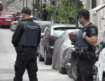 Μεγάλη επιχείρηση της ΕΛ.ΑΣ. στη Θεσσαλονίκη για τη σύλληψη μελών ακροδεξιών οργανώσεων