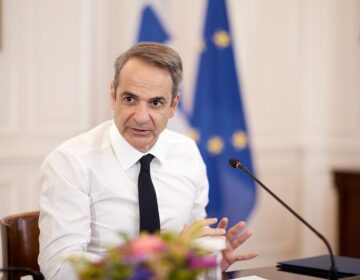 Μητσοτάκης: «Μπες κι εσύ στο axiologisi.ypes.gov.gr και δώσε τον βαθμό σου»