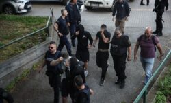 Δίωξη για 13 κακουργήματα και πλημμελήματα σε βάρος μελών της ακροδεξιάς εγκληματικής οργάνωσης στη Θεσσαλονίκη