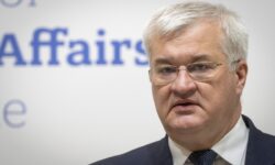 Ο υπουργός Εξωτερικών της Ουκρανίας χαρακτηρίζει «φάρσα» την τριήμερη κατάπαυση πυρός της Ρωσίας