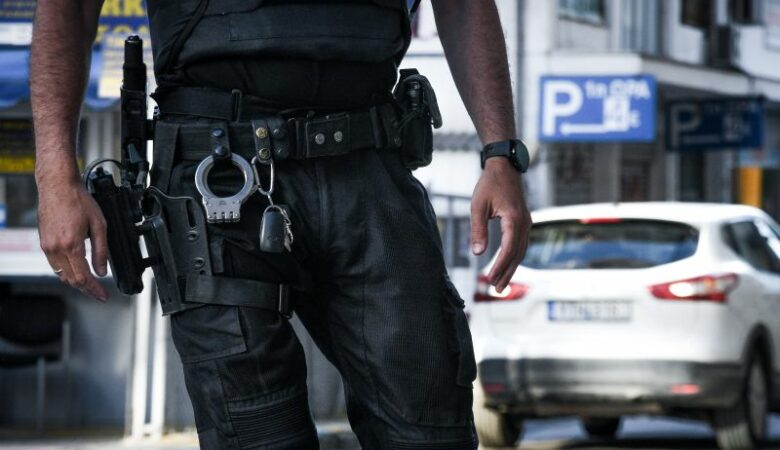 Στον εισαγγελέα οι 28 συλληφθέντες για συμμετοχή σε εγκληματική οργάνωση που δρούσε υπό τον «μανδύα» ακροδεξιάς συλλογικότητας