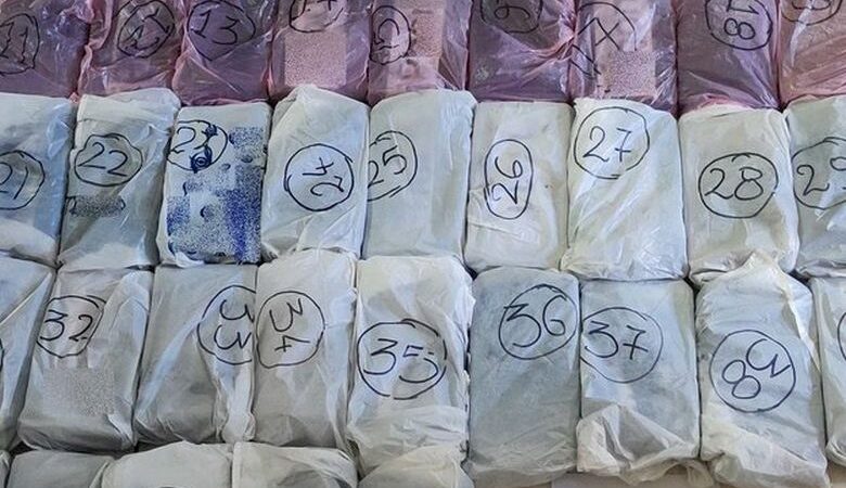 Σύλληψη δύο ατόμων στον Πειραιά για συμμετοχή σε εγκληματική οργάνωση διακίνησης κοκαΐνης στο ΣΕΠ