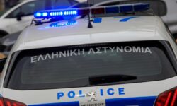 Μυστήριο με τη σορό άνδρα που εντοπίστηκε σε καμένο αυτοκίνητο στο Παγκράτι