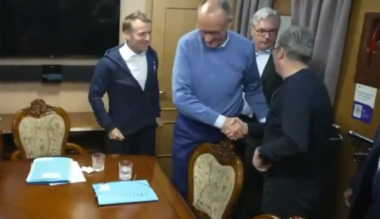 Το Ελιζέ καταγγέλλει «παραπληροφόρηση» έπειτα από εικασίες περί χρήσης ναρκωτικών ουσιών από τον Μακρόν