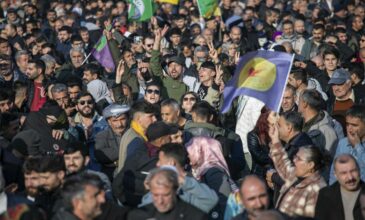 Το φιλοκουρδικό κόμμα ζητά από την τουρκική κυβέρνηση την αποφυλάκιση πολιτικών κρατουμένων πριν από τον Ιούνιο
