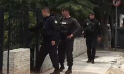 Θρίλερ στο Ελληνικό: Τι βρήκε το Ανθρωποκτονιών στο διαμέρισμα της οικογένειας Σιδηροπούλου