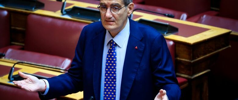 «Χαμός» στη Βουλή για το πόρισμα Καρώνη για την τραγωδία στα Τέμπη μετά την τοποθέτηση του Φλωρίδη
