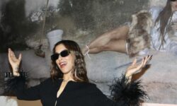 Eurovision 2025: Η Μαρίνα Σάττι μίλησε στους ξένους δημοσιογράφους, αλλά αρνήθηκε να κάνει το ίδιο στους Έλληνες