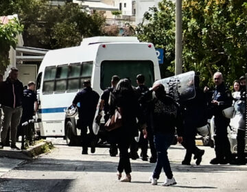 Ποινική δίωξη άσκησε ο εισαγγελέας σε βάρος των συλληφθέντων για την υπόθεση της εισβολής στη Νομική Αθηνών