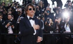 Η εντυπωσιακή άφιξη του Τομ Κρουζ στη πρεμιέρα του «Mission: Impossible 8» στις Κάννες