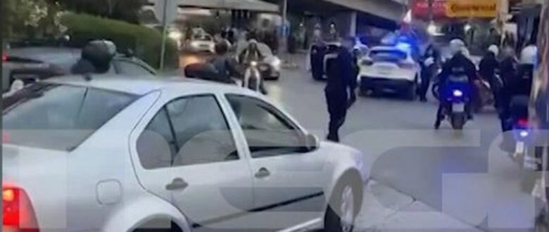 Έπεσε νταλίκα από τη γέφυρα στην Πέτρου Ράλλη στη λεωφόρο Θηβών