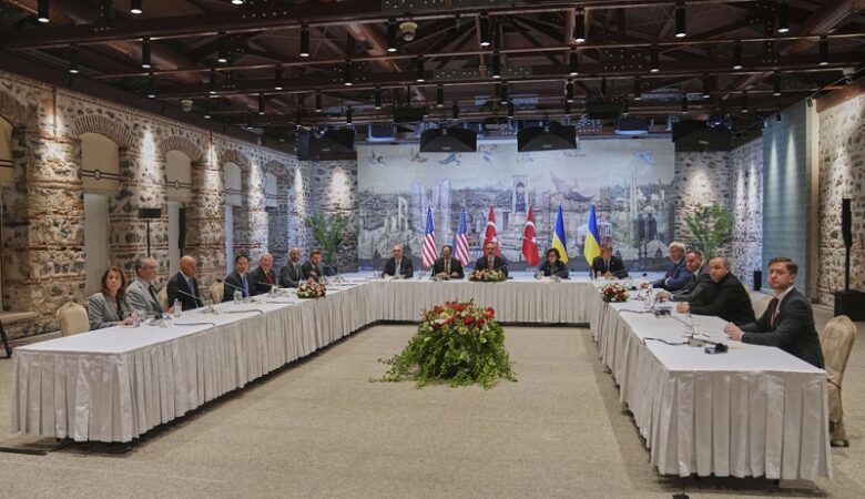 Ολοκληρώθηκε η συνάντηση αξιωματούχων Ουκρανίας, Τουρκίας και ΗΠΑ στην Κωνσταντινούπολη