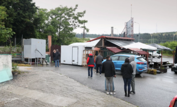 Βρέθηκε η γυναίκα που απέβαλε έμβρυο πίσω από καντίνα στην Θεσσαλονίκη – «Πήγα να ουρήσω και δεν κατάλαβα τι συνέβη», είπε