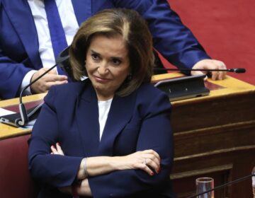 Ντόρα Μπακογιάννη: Όσα εκτυλίσσονται στη Γάζα θέτουν σε κίνδυνο τις ζωές των ομήρων και σπέρνουν τον σπόρο για την επόμενη Χαμάς