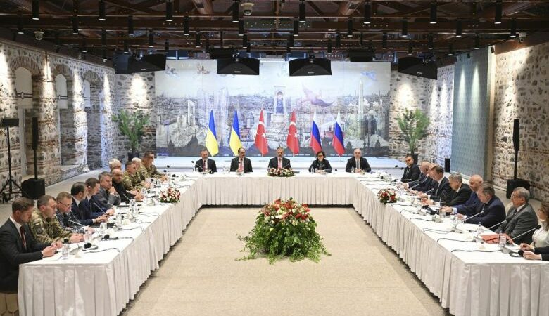 Η Ουκρανία δηλώνει έτοιμη να λάβει «σημαντικά μέτρα για την ειρήνη» κατά την διάρκεια των συνομιλιών στην Κωνσταντινούπολη με την Ρωσία