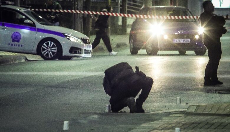 Επίθεση με καλάσνικοφ στα Άνω Λιόσια: Οι δράστες παρακολουθούσαν τον 42χρονο – Δείτε βίντεο ντοκουμέντο από τη στιγμή των πυροβολισμών