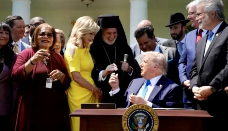 Στην Επιτροπή Θρησκευτικής Ελευθερίας του Τραμπ διορίστηκε ο Αρχιεπίσκοπος Ελπιδοφόρος
