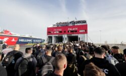Με αεροπλάνα και πλοία έρχονται οι οπαδοί του ΟΦΗ στην Αθήνα για τον τελικό του Κυπέλλου Ελλάδας