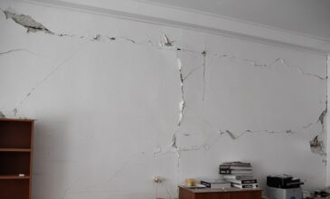 Μπαράζ σεισμών στην Εύβοια – Πάνω από 50 κτήρια με ρηγματώσεις