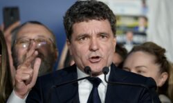 Ανατροπή στις προεδρικές εκλογές στη Ρουμανία – Εκλέγεται ο κεντρώος ευρωπαϊστής Νικουσόρ Νταν