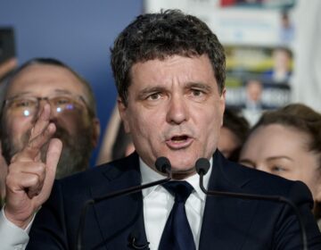 Ανατροπή στις προεδρικές εκλογές στη Ρουμανία – Εκλέγεται ο κεντρώος ευρωπαϊστής Νικουσόρ Νταν