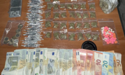 Συνελήφθησαν 3 άντρες για διακίνηση ναρκωτικών έξω από σχολικό συγκρότημα στον Άγιο Παντελεήμονα