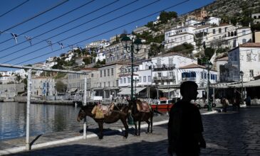 Αυστηροποιείται το πλαίσιο για τα τροχοφόρα σε Ύδρα και Σπέτσες