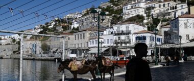 Μόνο με άδεια τα οχήματα στην Ύδρα – Ποιοι εξαιρούνται και πώς γίνεται η αίτηση