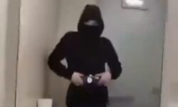 Σοκαριστικό βίντεο με έφηβο να μαχαιρώνει τρία κορίτσια σε σχολείο στη Φινλανδία