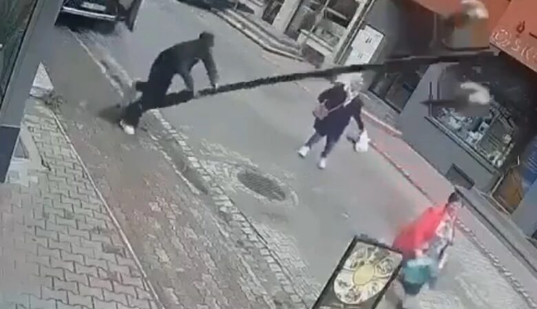 Τρομακτικό ατύχημα στην Πολωνία: Άνδρας ακούμπησε σε κολόνα φωτισμού και αυτή έπεσε πάνω σε περαστική – Δείτε βίντεο