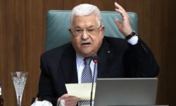 Ο Μαχμούντ Αμπάς χαιρέτισε τη διεθνή απόρριψη «του αποκλεισμού και του λιμού» στη Γάζα