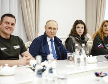 Πούτιν: «Οι Ουκρανοί θα έρχονταν δεύτεροι ακόμη και σε διαγωνισμό ηλιθίων»