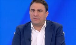 Τσουκαλάς: «Η ΝΔ θέλει να μας πείσει ότι ο κ. Καραμανλής ήταν διακοσμητικός ως υπουργός»