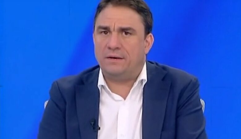 Τσουκαλάς: «Η ΝΔ θέλει να μας πείσει ότι ο κ. Καραμανλής ήταν διακοσμητικός ως υπουργός»