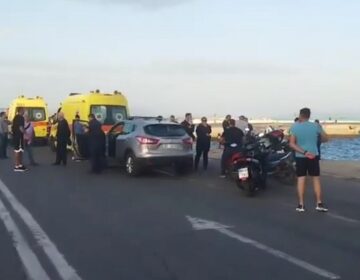 Σοκ στη Μυτιλήνη: Αγροτικό αυτοκίνητο έκανε «βουτιά» στο λιμάνι