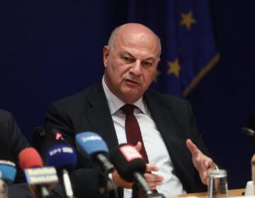 «Καρατόμησε» τον πρόεδρο του ΟΠΕΚΕΠΕ ο Κώστας Τσιάρας