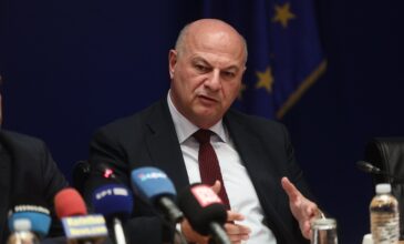 «Καρατόμησε» τον πρόεδρο του ΟΠΕΚΕΠΕ ο Κώστας Τσιάρας