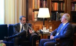 Μητσοτάκης σε Τασούλα : Να επιβραβεύονται οι συνεπείς δημόσιοι υπάλληλοι και να απομακρύνονται όσοι δεν ανταποκρίνονται