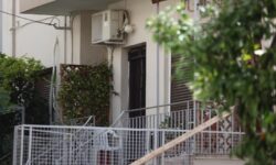 Δολοφονία στη Νέα Χαλκηδόνα: «Μου έλεγε τι να κάνω με κυνηγάει, δεν με αφήνει ήσυχη», αποκαλύπτει η σπιτονοικοκυρά της 48χρονης
