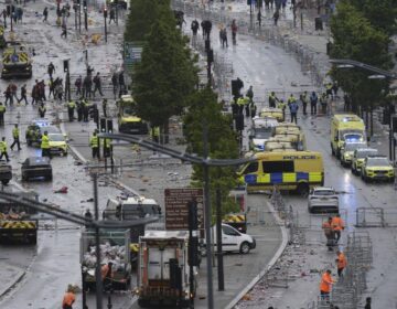 Αυτοκίνητο χτύπησε πλήθος πεζών κατά τη διάρκεια των εορτασμών στο Λίβερπουλ για την κατάκτηση του τίτλου