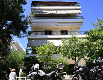 Οικογενειακή τραγωδία στο Χαϊδάρι: Ένας 50χρονος σκότωσε την 84χρονη μητέρα του – Τηλεφώνησε ο ίδιος στην ΕΛ.ΑΣ.