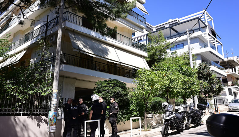Προφυλακίστηκε μετά την απολογία του ο 50χρονος που σκότωσε την 84χρονη μητέρα του στο Χαϊδάρι