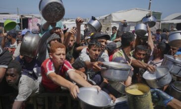 Η ΜΚΟ GHF άρχισε να διανέμει τρόφιμα στη Λωρίδα της Γάζας – Καταγγέλλει ότι δέχτηκε απειλές από την Χαμάς